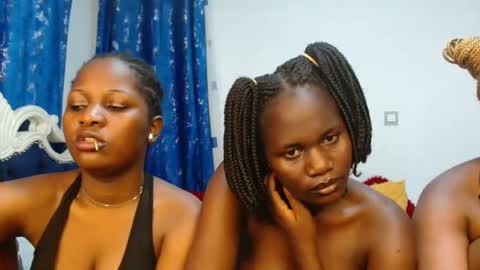 Snapshot of black_mbeauty chatting on 10/21/25, 03:40 Beauty online show from 10/21/25, 03:40