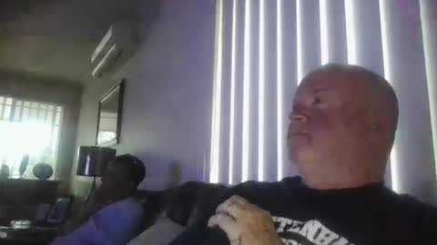 black_n_white4 online show from 02/27/25, 08:39