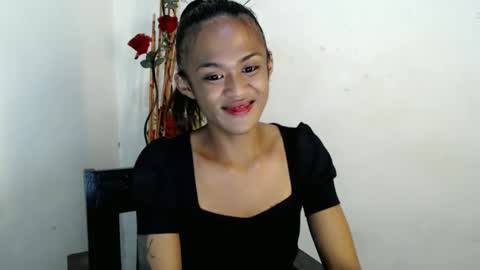 Snapshot of black_nympha chatting on 12/23/25, 12:08 Nympha online show from 12/23/25, 12:08