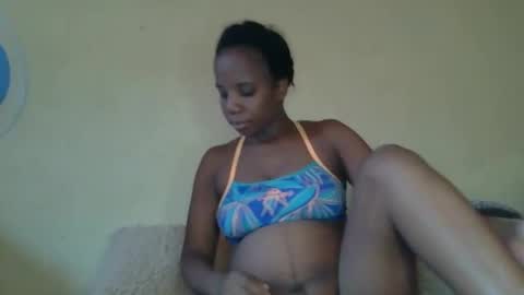 Snapshot of black_queen0111254 chatting on 05/06/26, 10:53 Blackqueen online show from 05/06/26, 10:53
