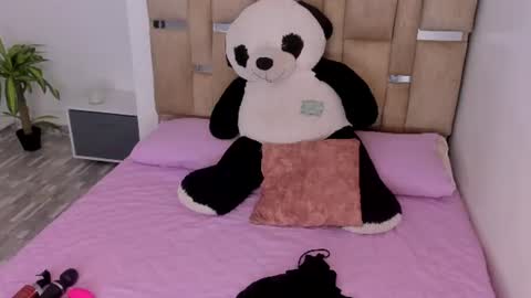 Snapshot of black_rose02 chatting on 06/20/26, 11:35 B L A C K R O S E online show from 06/20/26, 11:35