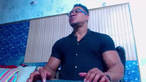 duglas online show from 03/23/26, 08:46