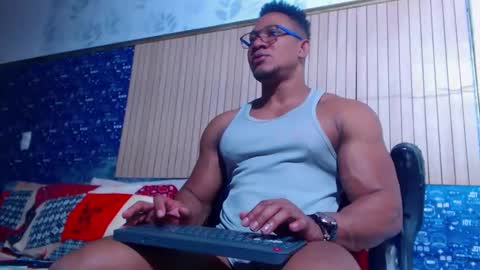 duglas online show from 04/05/26, 01:36