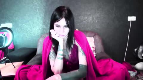 Kristin online show from 01/09/25, 01:56