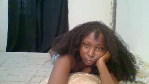 Snapshot of black_umbre chatting on 06/24/26, 08:24 Dee online show from 06/24/26, 08:24