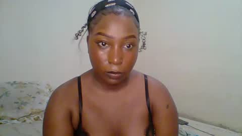Snapshot of black_umbre chatting on 07/10/26, 07:01 Dee online show from 07/10/26, 07:01