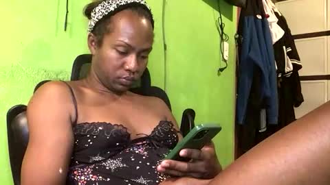 Crystal online show from 10/12/25, 07:35