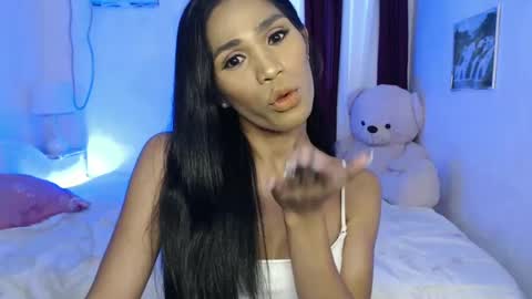 Snapshot of blackbarbiesavanna_23 chatting on 12/25/24, 11:53 savanna online show from 12/25/24, 11:53