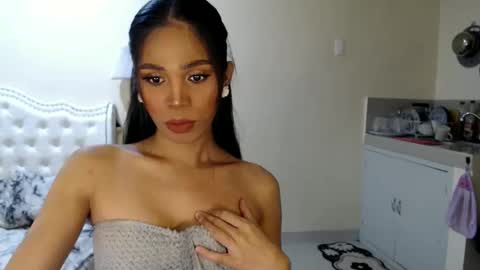 savanna online show from 11/12/25, 05:19