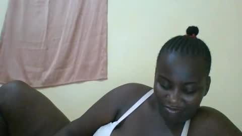 Snapshot of blackbeauty002 chatting on 06/09/26, 06:36 PACIFICA online show from 06/09/26, 06:36