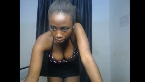Snapshot of blackbeauty60 chatting on 04/15/26, 05:31 lela online show from 04/15/26, 05:31
