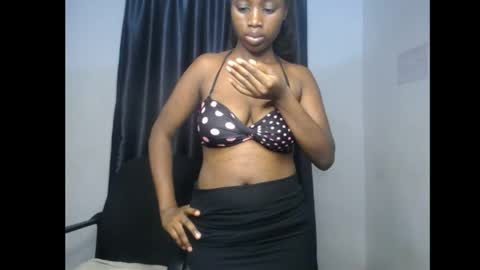 Snapshot of blackbeauty60 chatting on 04/15/26, 07:58 lela online show from 04/15/26, 07:58