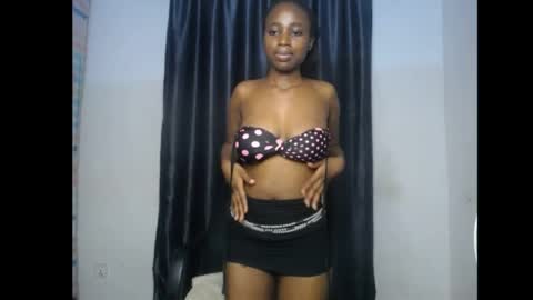 Snapshot of blackbeauty60 chatting on 04/16/26, 09:50 lela online show from 04/16/26, 09:50
