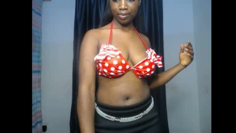 Snapshot of blackbeauty60 chatting on 04/17/26, 06:11 lela online show from 04/17/26, 06:11