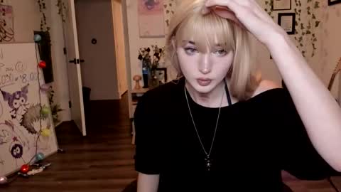 Ella online show from 02/15/26, 07:38