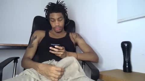 Snapshot of blackbulltitus chatting on 05/24/26, 04:50 BlackBullTitus online show from 05/24/26, 04:50