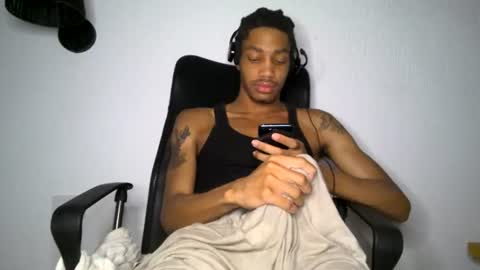 Snapshot of blackbulltitus chatting on 06/13/26, 04:43 BlackBullTitus online show from 06/13/26, 04:43