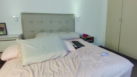 Angye online show from 12/19/25, 01:12