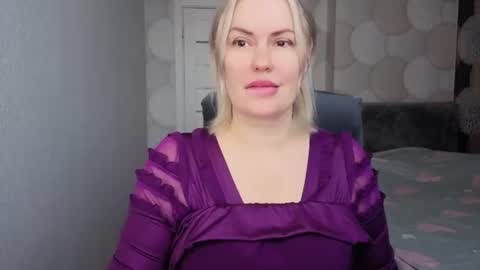 Snapshot of blackeyes11 chatting on 06/20/26, 01:52 blackeyes11 online show from 06/20/26, 01:52