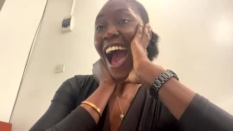 blackfairy01 online show from 12/18/25, 10:10