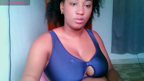 Snapshot of blackitybae chatting on 07/25/26, 12:58 Shophie White online show from 07/25/26, 12:58