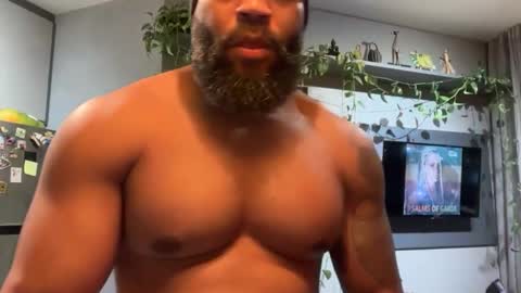 Macauly online show from 03/04/26, 10:16