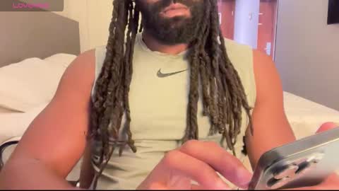 Snapshot of blackmuscles77 chatting on 02/22/26, 12:34 blackmuscles77 online show from 02/22/26, 12:34