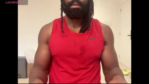 Snapshot of blackmuscles77 chatting on 03/03/26, 09:37 blackmuscles77 online show from 03/03/26, 09:37