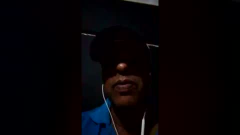 Snapshot of blacknwhite713 chatting on 06/17/26, 01:45 blacknwhite713 online show from 06/17/26, 01:45