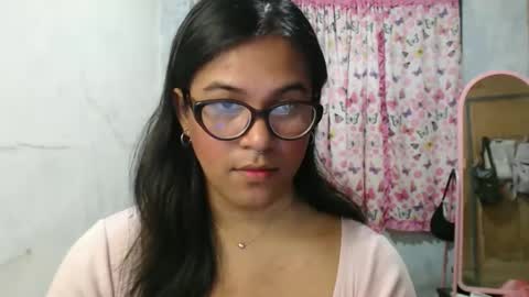 Snapshot of blackpinayts chatting on 02/11/26, 05:51 Ellez online show from 02/11/26, 05:51