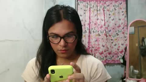 Snapshot of blackpinayts chatting on 02/13/26, 08:05 Ellez online show from 02/13/26, 08:05