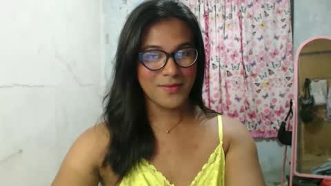 Snapshot of blackpinayts chatting on 03/02/26, 06:48 Ellez online show from 03/02/26, 06:48