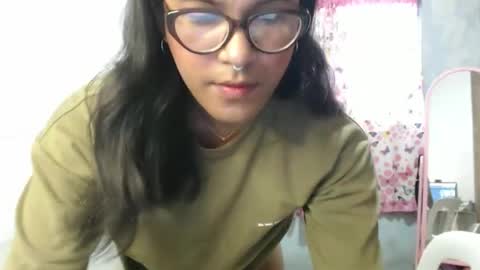 Ellez online show from 04/15/26, 10:21