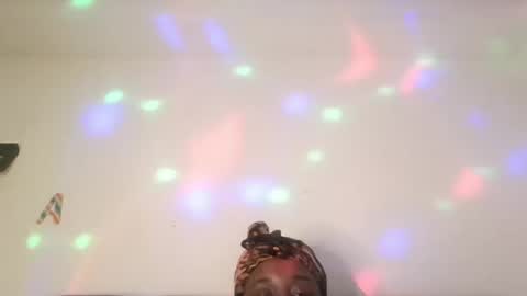 Snapshot of blackqueen888 chatting on 12/25/24, 08:28 blackqueen888 online show from 12/25/24, 08:28