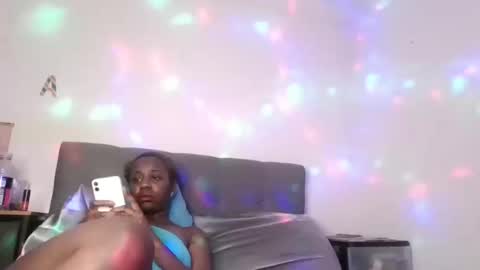 Snapshot of blackqueen888 chatting on 01/19/25, 12:06 blackqueen888 online show from 01/19/25, 12:06