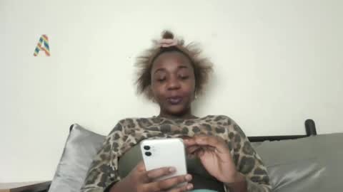 Snapshot of blackqueen888 chatting on 01/31/25, 02:49 blackqueen888 online show from 01/31/25, 02:49