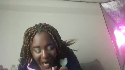 Snapshot of blackqueen888 chatting on 02/27/25, 11:37 blackqueen888 online show from 02/27/25, 11:37