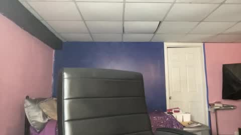 Snapshot of blackqueen888 chatting on 09/11/25, 04:18 blackqueen888 online show from 09/11/25, 04:18