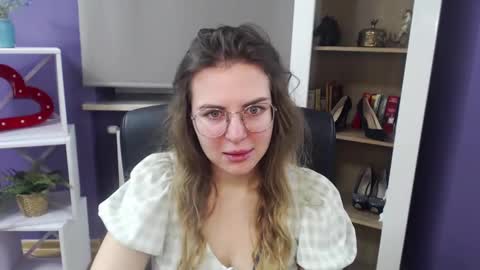 Z O E Y online show from 01/17/25, 06:26