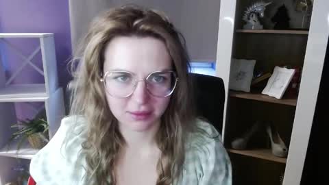 Z O E Y online show from 03/27/26, 05:46