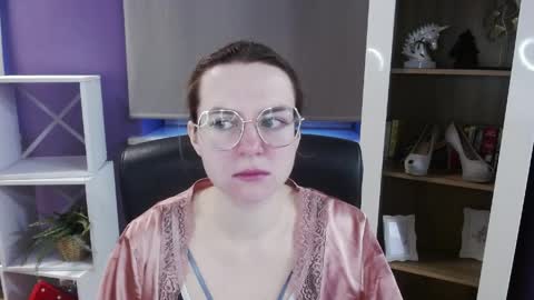 Z O E Y online show from 04/01/26, 04:46