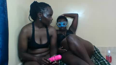 Snapshot of blacks_nastay chatting on 10/10/25, 09:58 blacks_nastay online show from 10/10/25, 09:58