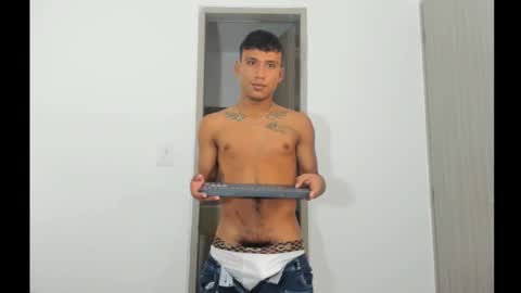 Snapshot of blacksex_boy chatting on 01/16/26, 06:45 Marlon online show from 01/16/26, 06:45