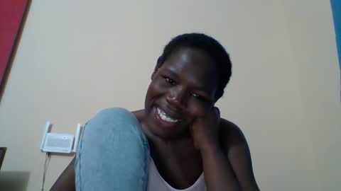 Snapshot of blacksexygal chatting on 05/04/26, 06:26 SARAH online show from 05/04/26, 06:26