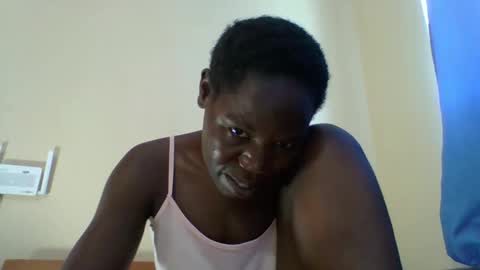 Snapshot of blacksexygal chatting on 05/16/26, 10:23 SARAH online show from 05/16/26, 10:23