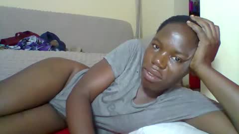 Snapshot of blacksexygal chatting on 05/21/26, 01:45 SARAH online show from 05/21/26, 01:45