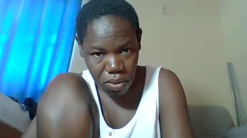 Snapshot of blacksexygal chatting on 06/16/26, 05:43 SARAH online show from 06/16/26, 05:43
