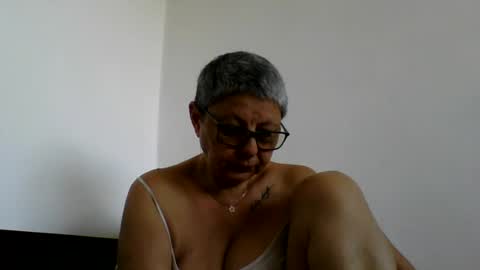 Snapshot of blackwidow05 chatting on 07/15/26, 12:10 Black Widow online show from 07/15/26, 12:10