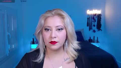 Johana S online show from 11/10/25, 09:19