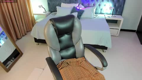 blair_red_ online show from 04/01/26, 12:06